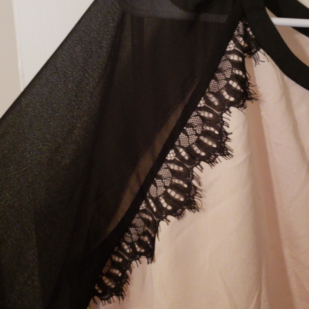 Blouse - Picture 3 of 3